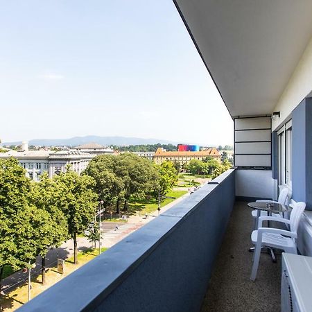 Blue Sky Apartment Zagreb Bagian luar foto