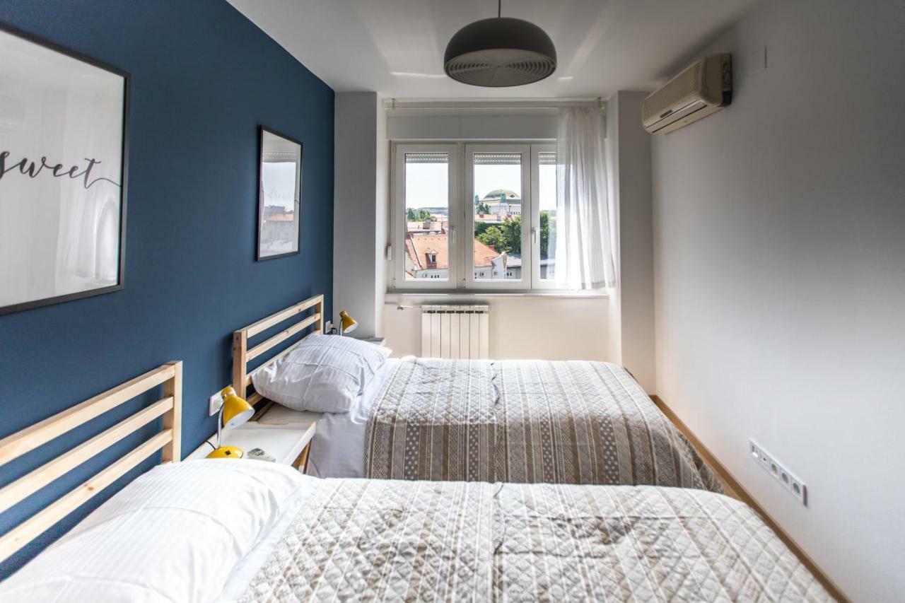 Blue Sky Apartment Zagreb Bagian luar foto